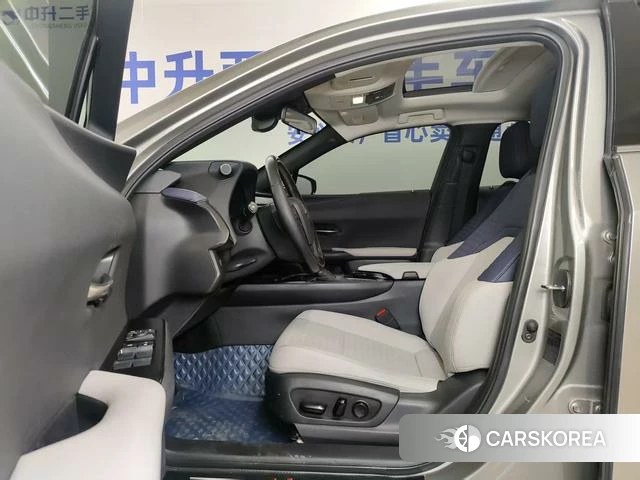 Lexus UX id 4210715 из Китая 18
