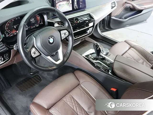 BMW 5 Series (G30) id 3296541 из Кореи 19