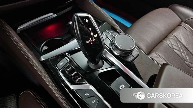 BMW 5 Series (G30) id 3899859 из Кореи 19