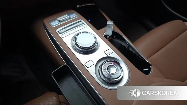 Genesis GV70 id 3711775 из Кореи 19