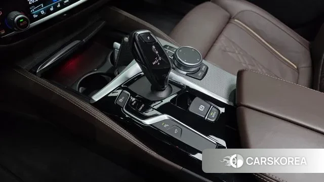 BMW 5 Series (G30) id 3275193 из Кореи 19