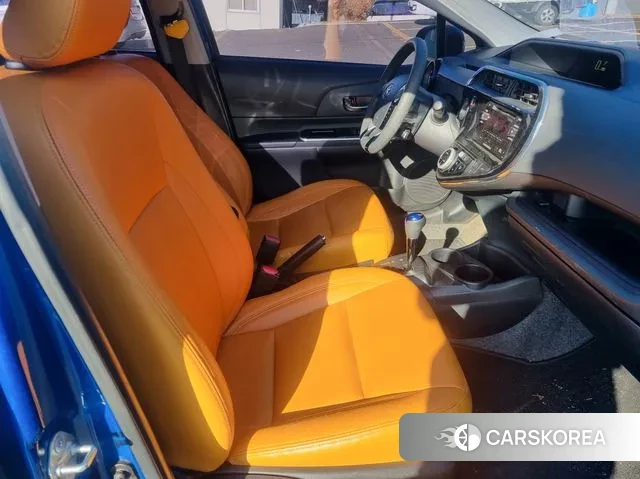 Toyota Prius C id 3505388 из Кореи 17