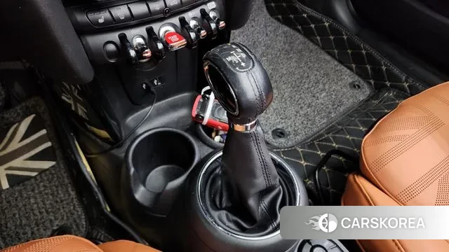 Mini Cooper Convertible id 2961430 из Кореи 19