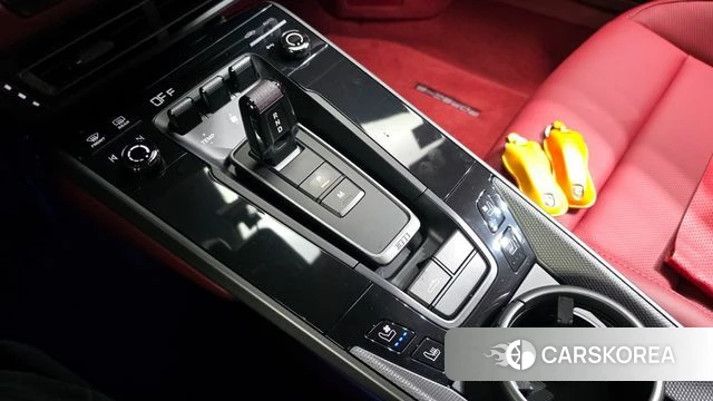Porsche 911(992) id 4381809 из Кореи 19