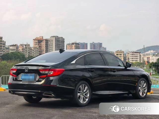 Honda Accord id 4301075 из Китая 9