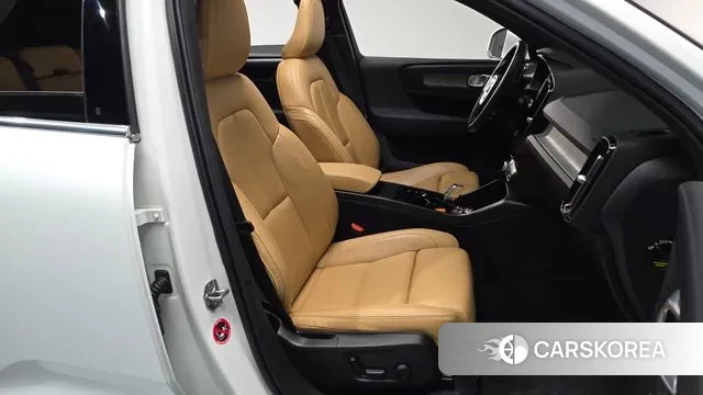 Volvo XC40 id 3343892 из Кореи 19