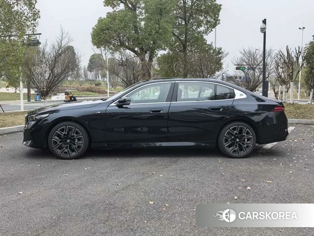 BMW 5 series id 4271603 из Китая 9