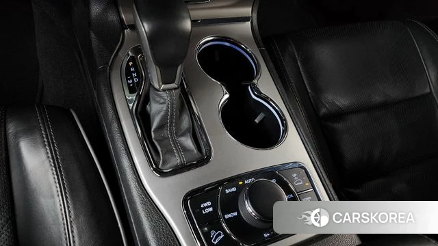 Jeep Grand Cherokee id 3905440 из Кореи 19