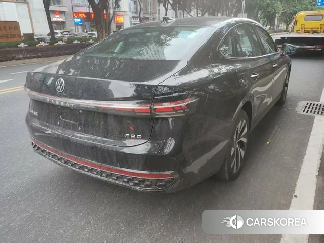 Volkswagen Passat id 4307552 из Китая 9