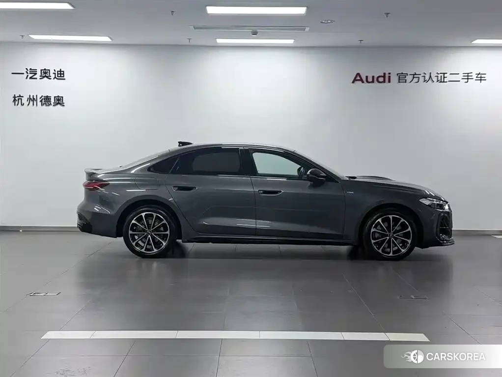 Audi A5L id 4654969 из Китая 9