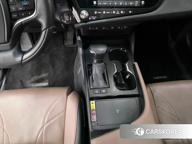 Lexus ES300h 7th generation id 4505533 из Кореи 14