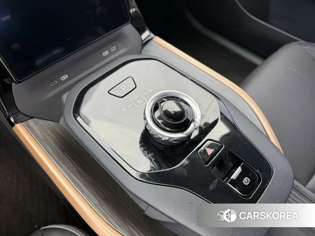 Toyota bZ3 id 3944897 из Китая 9