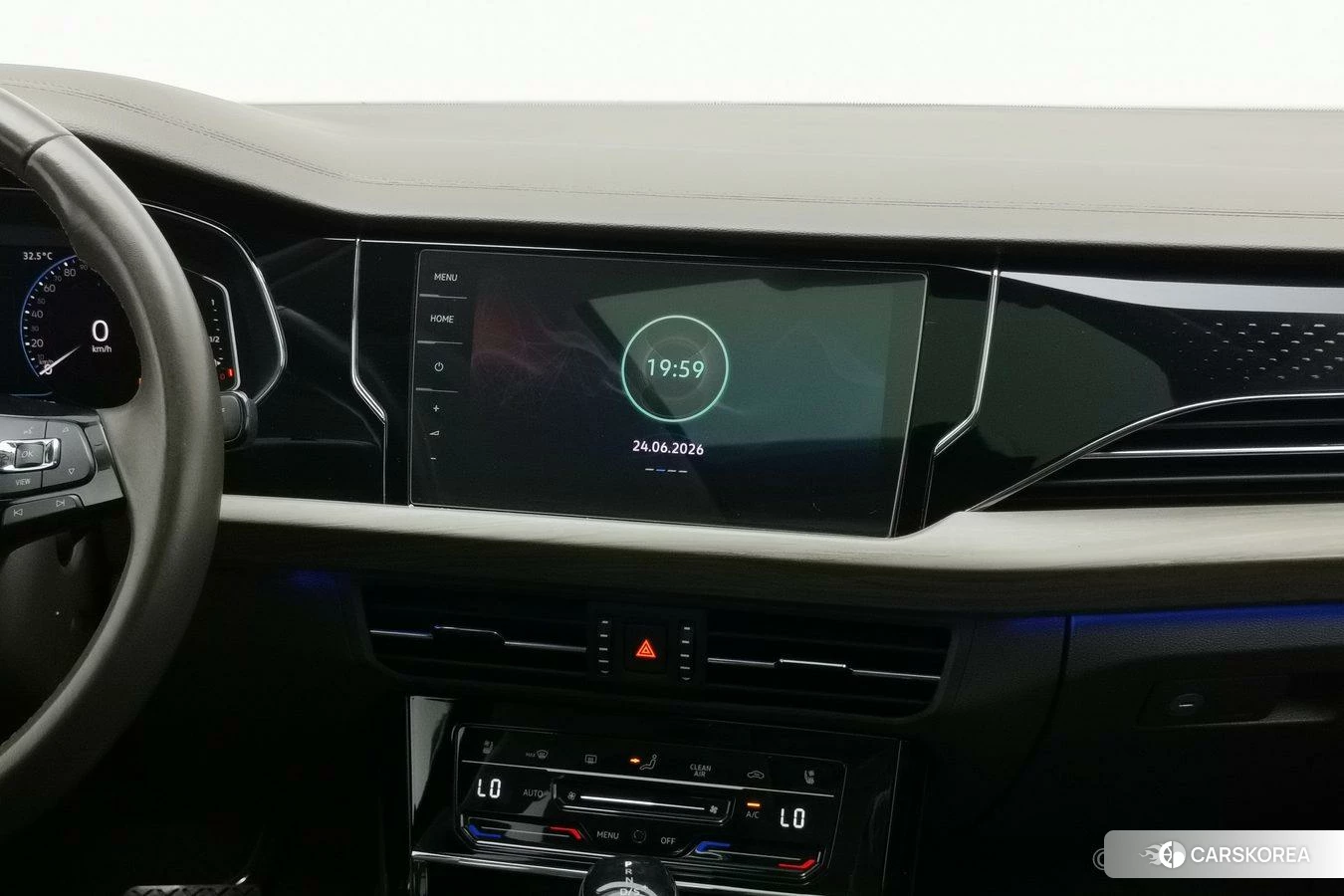 Volkswagen Passat id 4510853 из Китая 23
