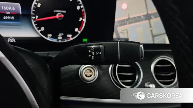 Mercedes-Benz E-Class W213 id 3161941 из Кореи 19