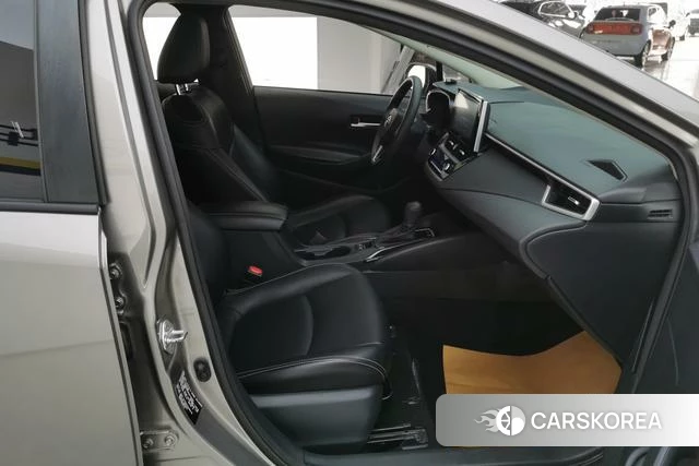 Toyota Corolla id 3781851 из Китая 16