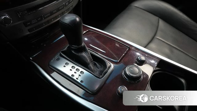 Infiniti Q70 id 3835033 из Кореи 19