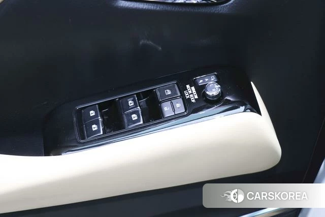 Toyota Wilfa id 4291374 из Китая 36