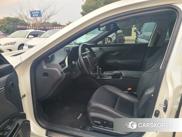 Lexus ES id 4242008 из Китая 11