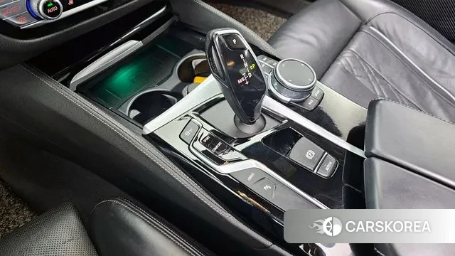 BMW 5 Series (G30) id 3535542 из Кореи 19