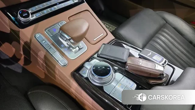 Genesis G90 id 3573846 из Кореи 19