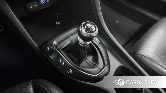 Hyundai Veloster (JS) id 3449419 из Кореи 19