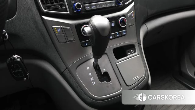Hyundai The New Grand Starex id 4697972 из Кореи 29