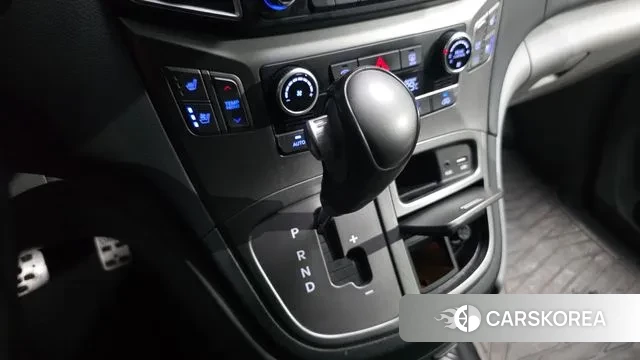 Hyundai The New Grand Starex id 2990744 из Кореи 19