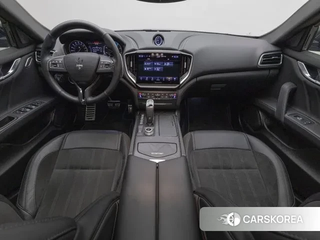 Maserati Ghibli id 2989233 из Кореи 19