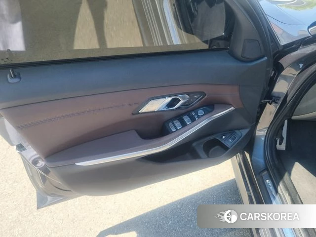 BMW 3 Series (G20) id 4298735 из Кореи 9