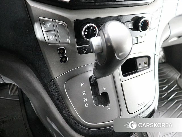 Hyundai The New Grand Starex id 3893949 из Кореи 19