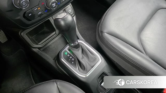 Jeep Renegade id 4525850 из Кореи 28
