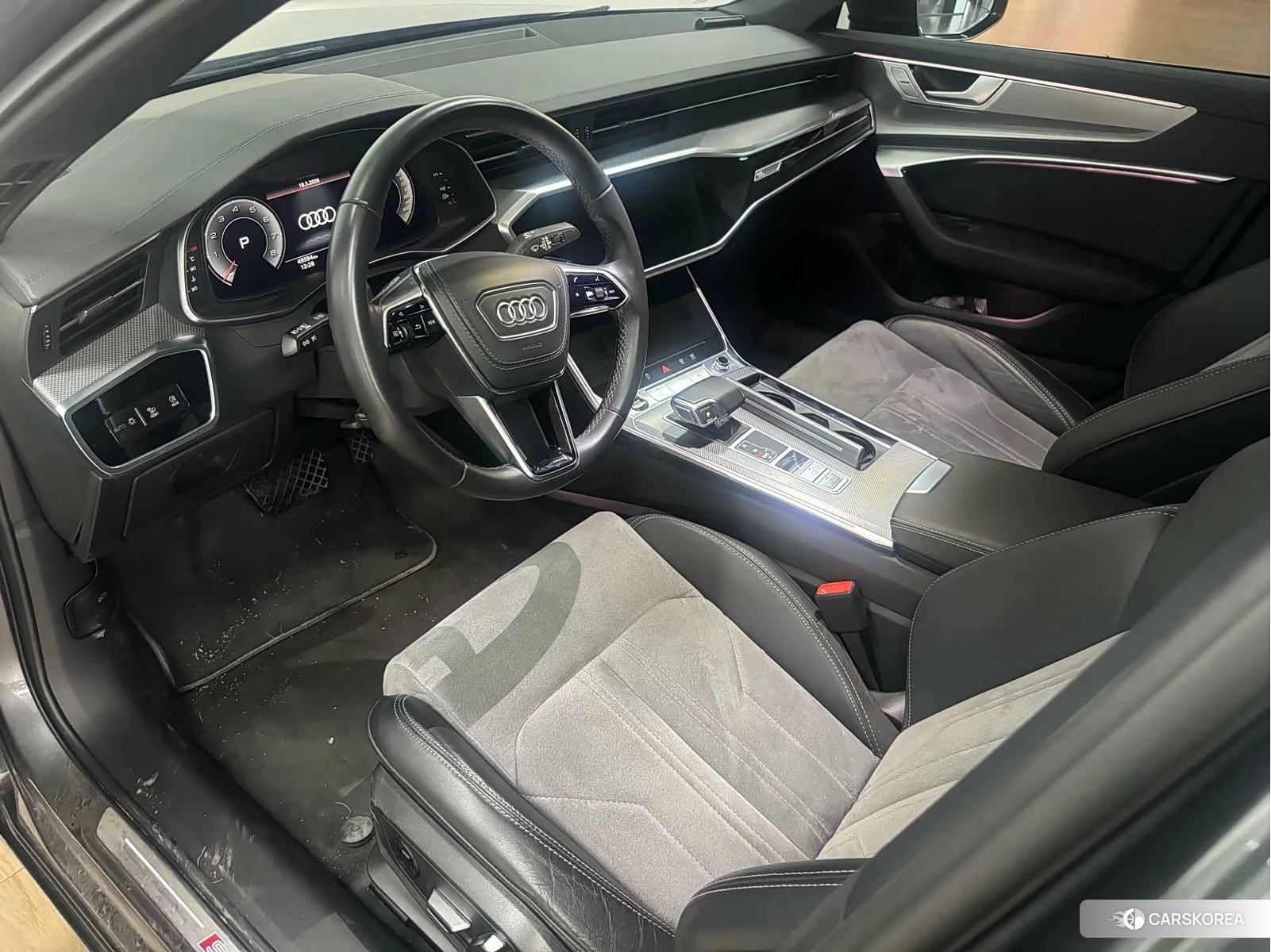 Audi A6L id 4452969 из Китая 10