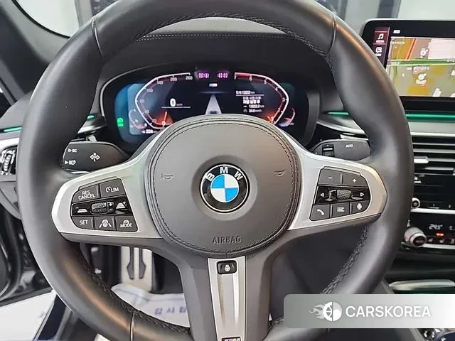 BMW 5 Series (G30) id 3523816 из Кореи 17