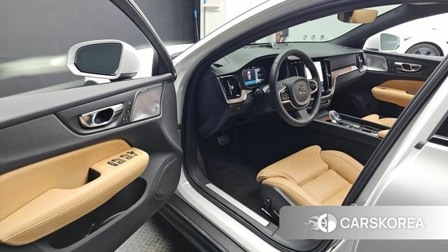 Volvo V60 Cross-Country 2nd Generation id 4853522 из Кореи 35