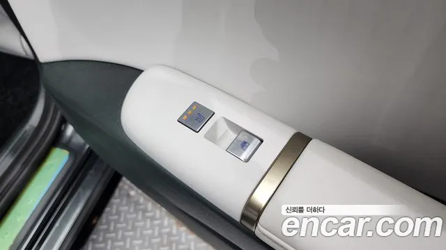 Hyundai Grandeur Hybrid (GN7) id 2608650 из Кореи 19