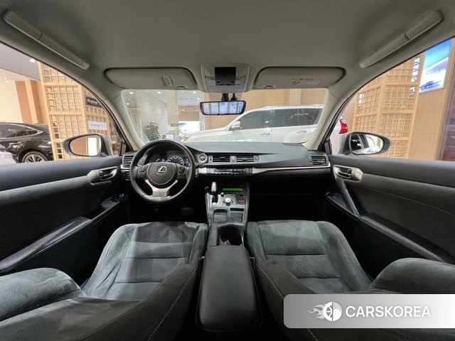 Lexus CT id 4236590 из Китая 17