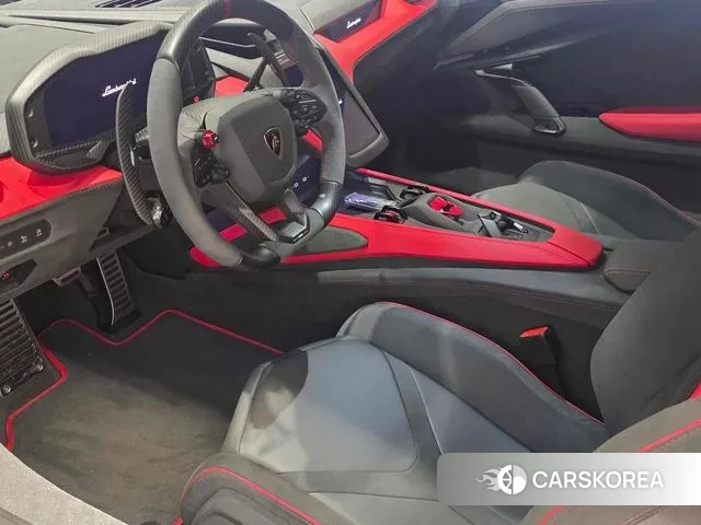Lamborghini Revuelto id 3757709 из Кореи 19