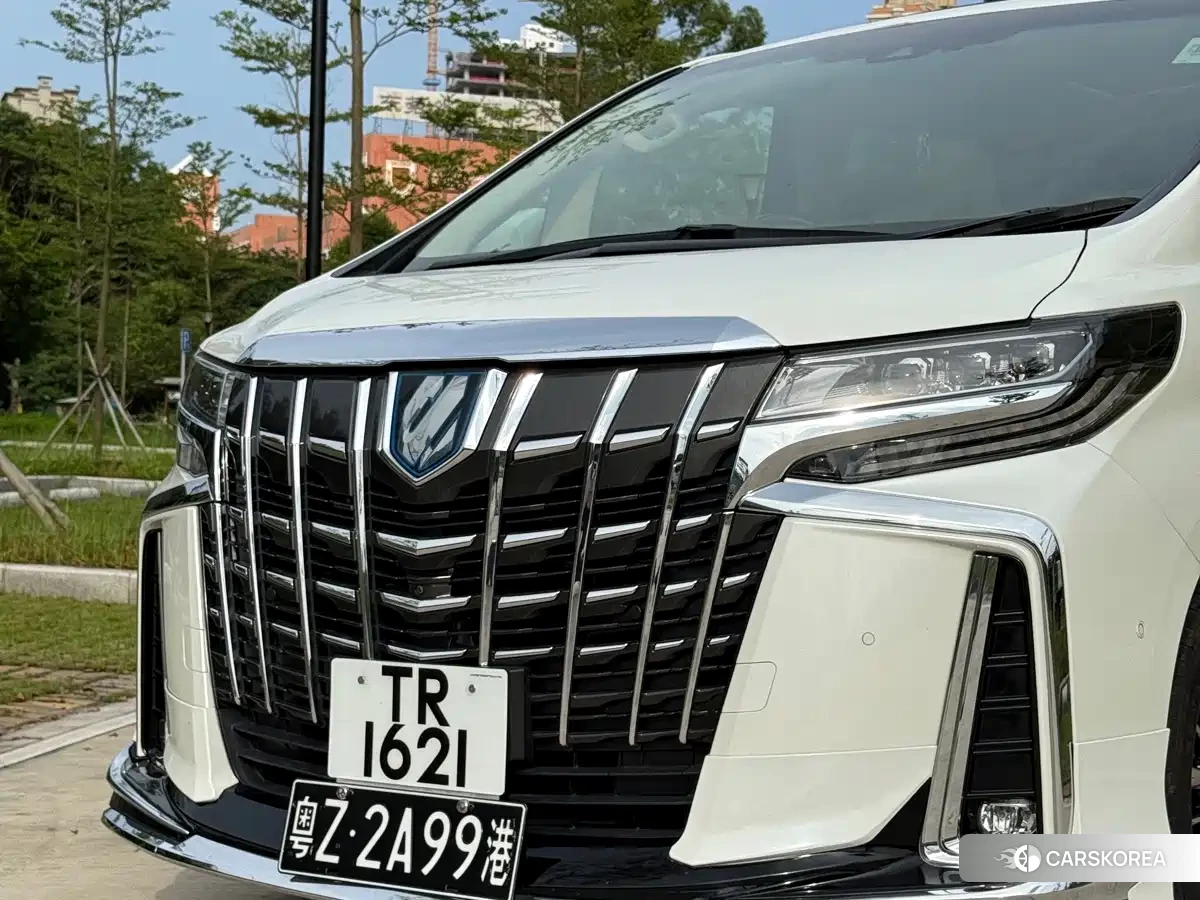 Toyota Elfa id 4654470 из Китая 17