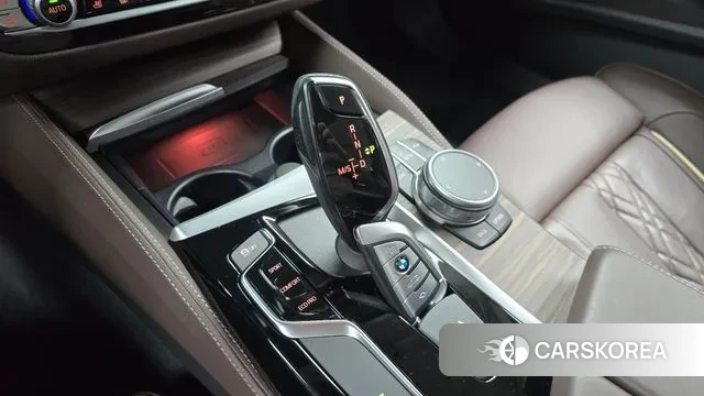 BMW 5 Series (G30) id 3598513 из Кореи 19