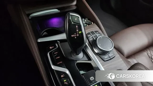 BMW 5 Series (G30) id 3395919 из Кореи 19