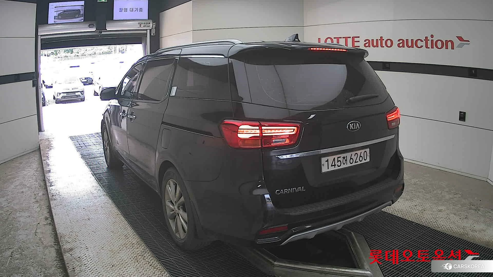 Kia Carnival id 4347383 из Кореи 37