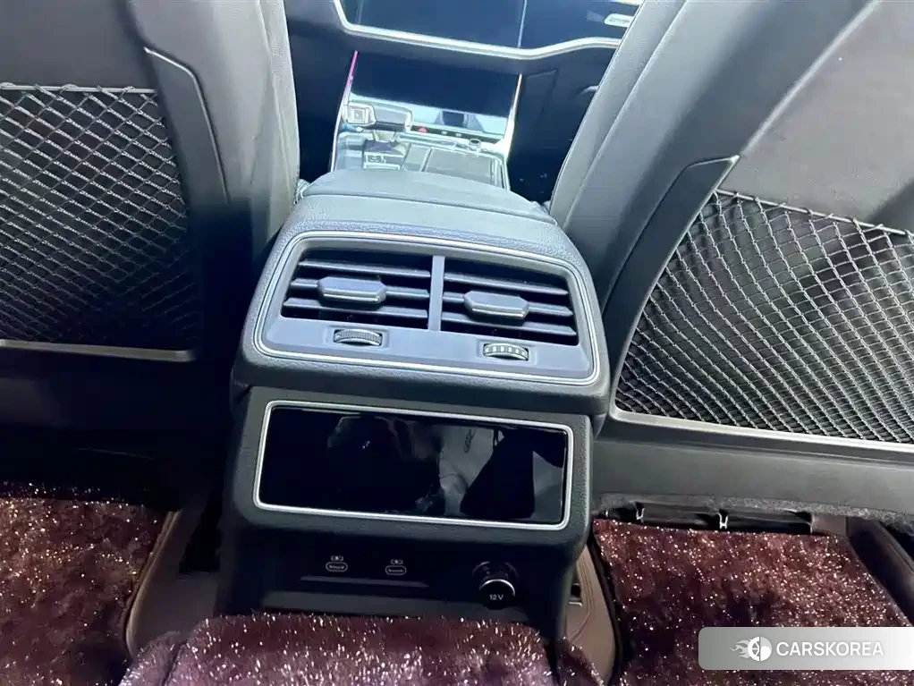 Audi A6L id 4577413 из Китая 19