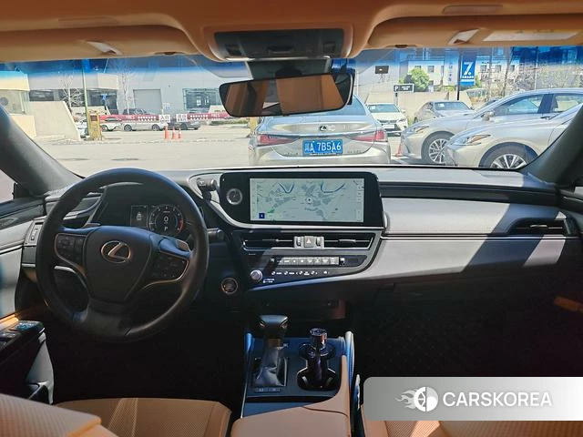 Lexus ES id 4307197 из Китая 24