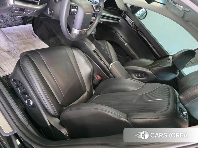 Hyundai Grandeur (GN7) id 3909616 из Кореи 19