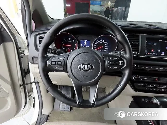 Kia The New Carnival id 3631934 из Кореи 19