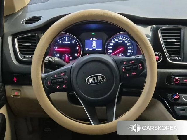 Kia The New Carnival id 4615138 из Кореи 17