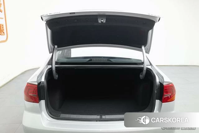 Volkswagen Bora id 4210162 из Китая 23