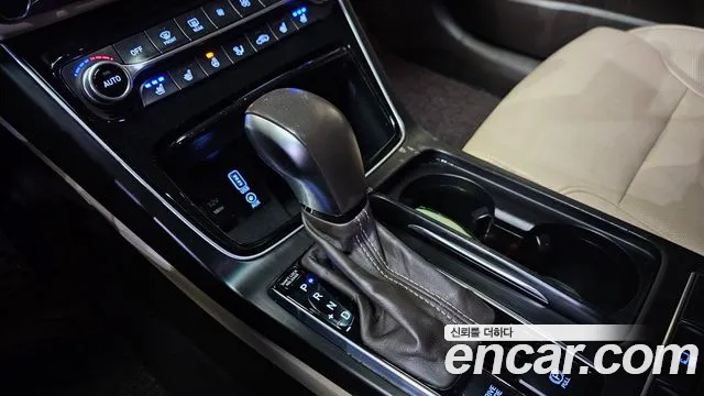 Hyundai Grandeur IG id 2213530 из Кореи 19