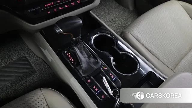 Kia The New Carnival id 3270281 из Кореи 19