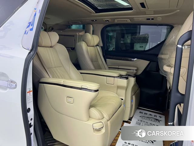 Toyota Elfa id 4279034 из Китая 14